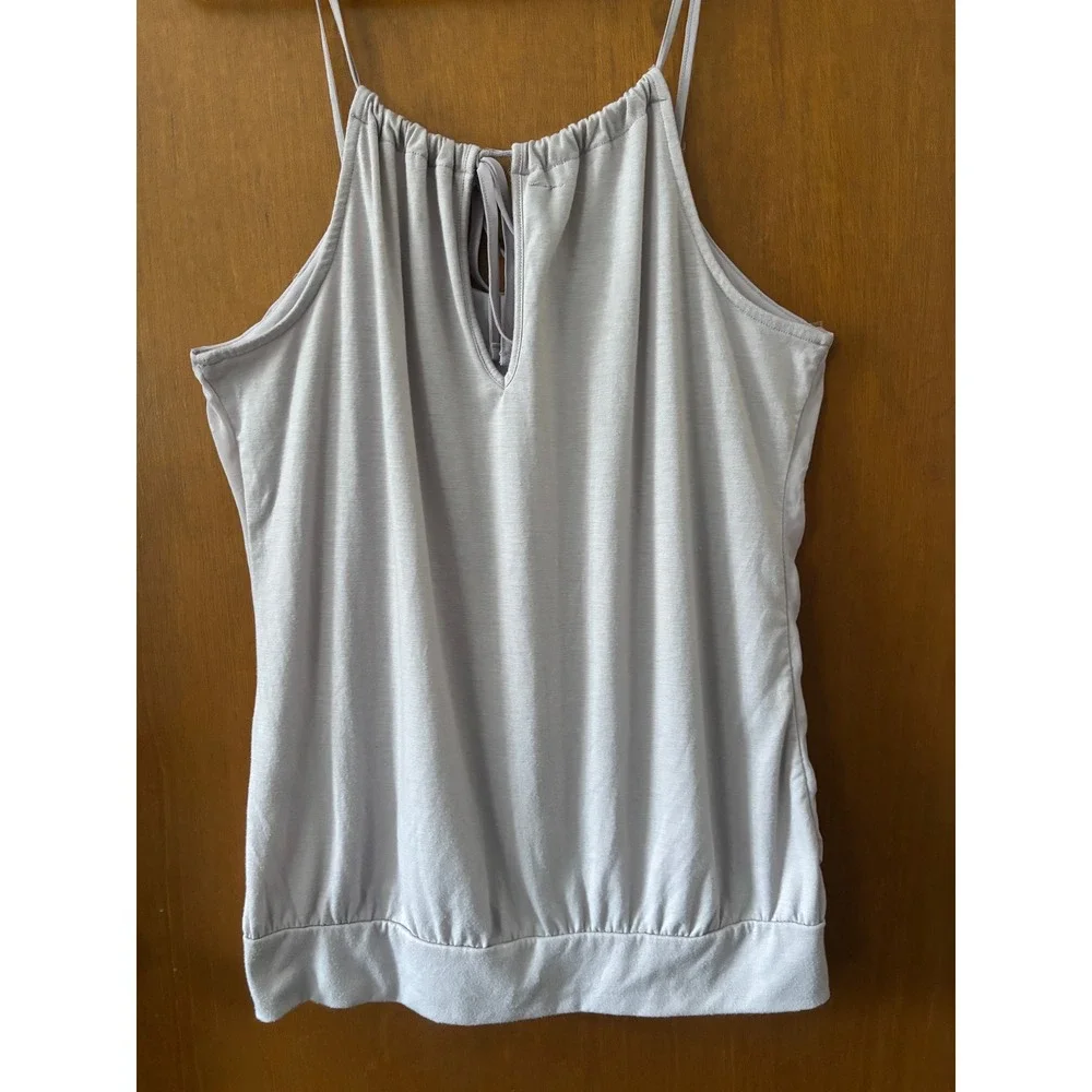 Maurices Lavender Purple Sleeveless Halter Neck‎ Blouse Top Womens Medium